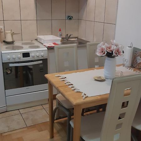 Sirmijum Hause Apartment Sremska Mitrovica Ngoại thất bức ảnh